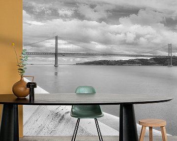 De Ponte de 25 Abril in zwart-wit - prachtig Lissabon