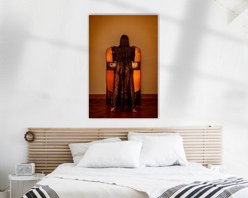 Woman with Jukebox linked in heat by Dirk Lahuis