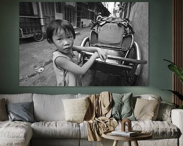 Little girl at the cyclo in Ho Chi Minh City - analogue - black and white