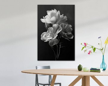 Floral composition in black and white by ARTemberaubend