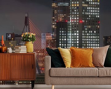 De Erasmusbrug in de kleur oranje in Rotterdam met de Zalmhaventoren en Maastoren (|) van MS Fotografie | Marc van der Stelt