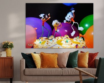 Festliches Fubby-Foto mit Luftballons und Kuchen. von Sailographic Paula