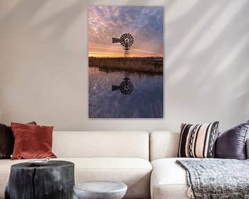 Moulin à vent américain au coucher du soleil à De Alde Feanen