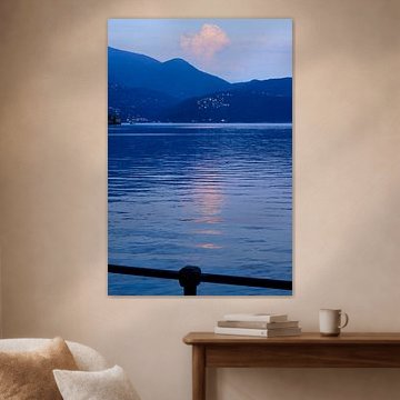 Ein beruhigender Sonnenuntergang am Lago Maggiore