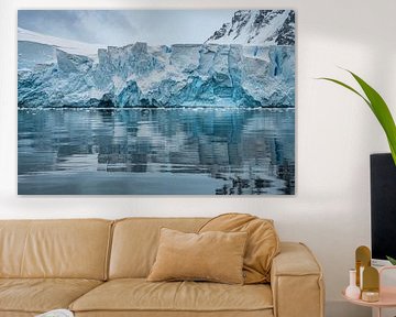 Spiegelung Gletscher Antarktis von Nanda Bussers