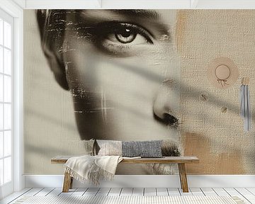 Hidden Gaze, abstract portret in beige