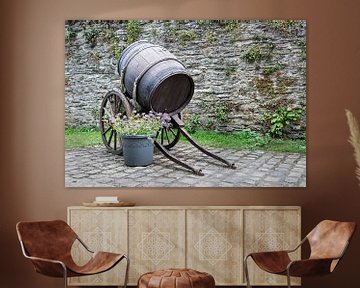old wine barrel with wheels  sur ChrisWillemsen
