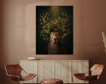 Portrait de Noël d'un cerf avec une riche couronne verte, des lumières chaudes et une atmosphère hivernale magique.