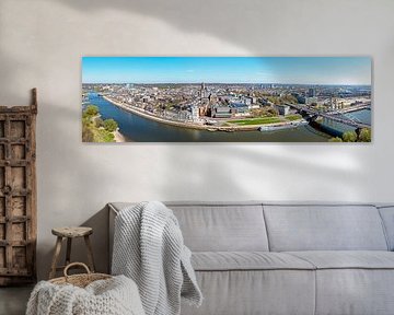 Arnheim in den Niederlanden, Stadt am Rhein