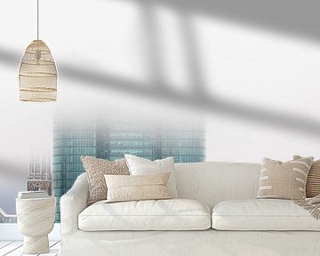 Winter in Utrecht, besneeuwde Dom in de wolken.