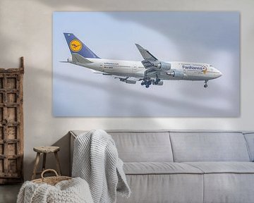 Lufthansa Boeing 747-400 met Fanhansa livery.