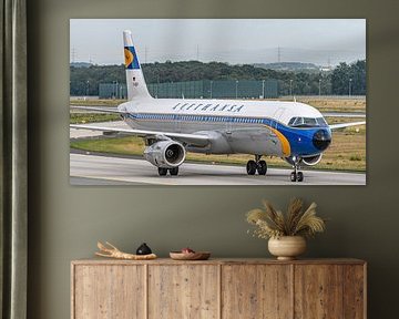 Lufthansa Airbus A321 in retro kleuren.