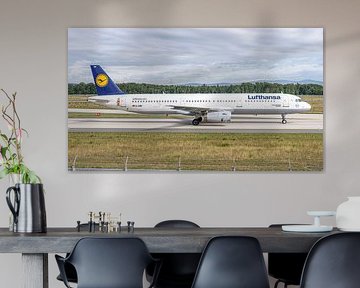 Lufthansa Airbus A321-200 passenger aircraft.