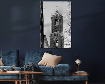 The lantern of the Dom in Utrecht seen from the Zadelstraat. (black and white)