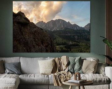 Gloed boven de Alpenvallei van Sebastian Stef