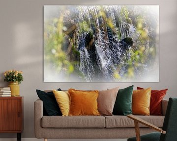 Wasserfall im Park Sonsbeek in Arnheim, Veluwe, Niederlande von AdWF