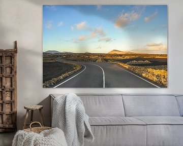 Straße zu den Vulkanen auf Lanzarote von Michael Valjak