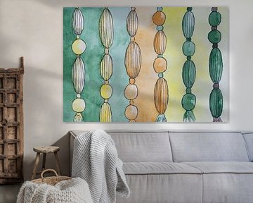 Nahaufnahme eines mit Perlen besetzten Vorhangs/Wandbehangs in Aquarelltechnik