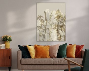 Minimalist botanical art in in neutral colors by Dina Dankers