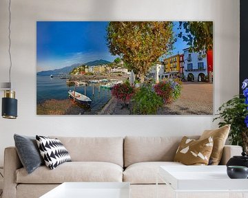 Café terrace on the Lungolago by the fishing port on Lake Maggiore, Ascona, Tessin Ticino, Switzerla