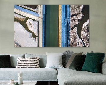 Harbour canal snowed in