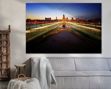 London Millennium Bridge & St Paul's Cathedral