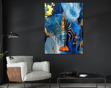 Reuzengarnaal - garnaal in blauwtinten met oranje staarteinde, geaccentueerd door glinsterende goudkleur voor een gestileerde marmeren plaat - uit een reeks schaaldieren