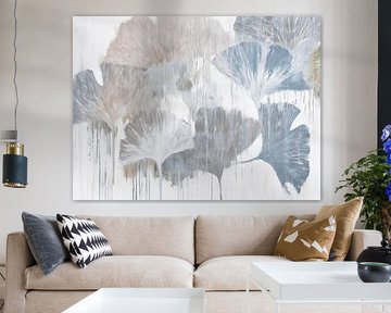 Silent leaves in blue