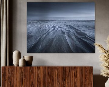 Sneeuwjacht laat mooie sneeuwduinen achter op het landschap van Bas Meelker