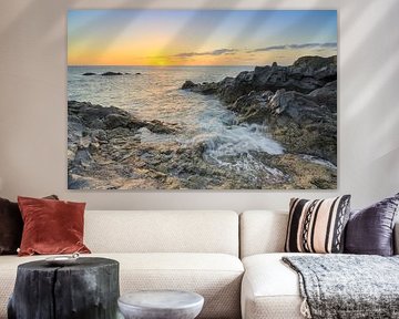 Sonnenuntergang an der rauen Westküste von Lanzarote von Michael Valjak