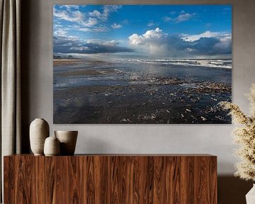 Vue sur la mer en hiver sur Marjo Van Oosten