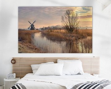 Le Noordermolen, moulin de polder à Noorddijk dans la province de Groningue, un matin d'hiver.