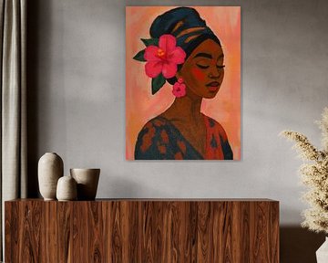 Moderne Afrikaans Vrouw met Hibiscus in Poederroze en Oker