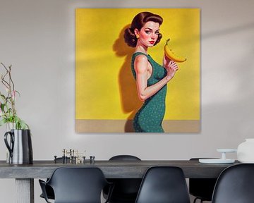 Femme vintage avec une banane