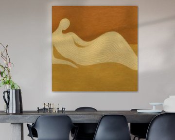 Brown Beige liegende Figur