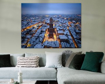 Der Peperbus in Zwolle im Schnee bei Sonnenaufgang