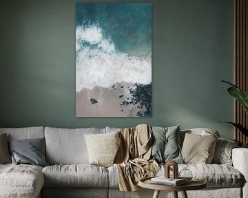 Vue aérienne des vagues sur la plage et les rochers | photographie de voyage | Sri Lanka