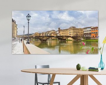 Panorama der Straßenlaternen am Flussufer in Florenz von Marc Venema