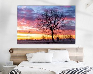 Landschaft in der Morgendämmerung im kalten Winter