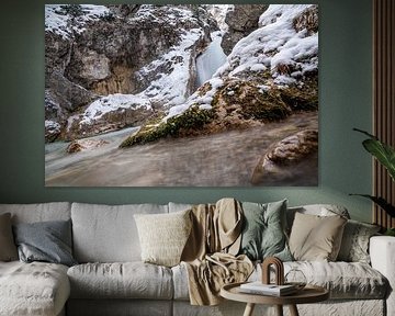 The Gleiersch Gorge in winter with snow, ice, and hanging icicles. von Miriam Schwarzfischer Fotografie