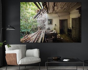 Où les murs se sont effondrés. sur Roman Robroek - Photos de bâtiments abandonnés