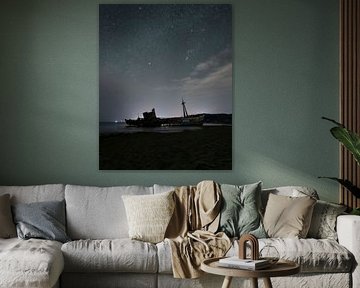 Schiffbruch unter dem Sternenhimmel bei Nacht von Ewold Kooistra