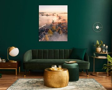 Windmühlen der Zaanse Schans im Morgennebel von Ewold Kooistra