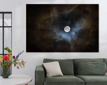 Der Mond in einem brennenden Himmel von Pascal Raymond Dorland