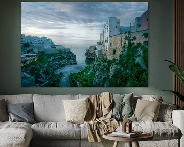 Magie crépusculaire sur la crique Lama Monachile à Polignano a Mare sur Stefano Orazzini