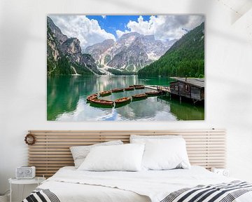 Der Pragser Wildsee oder Lago di Braies in den Dolomiten im Frühling von Sjoerd van der Wal Fotografie