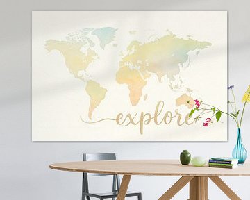 Pastellfarbene Weltkarte mit Explore von Art & Soul Creations