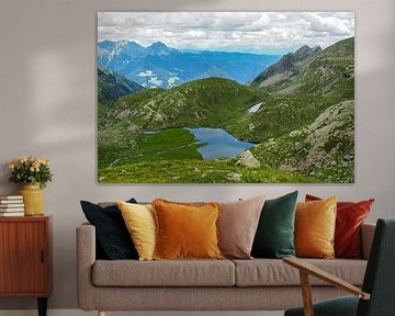 High alpine mountain lakes and impressive mountain peaks in the unspoilt natural surroundings of the Merano lake district in South Tyrol. by Miriam Schwarzfischer Fotografie