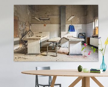 L'ombre de la chirurgie – L'esthétique morbide dans les détails. sur Gentleman of Decay