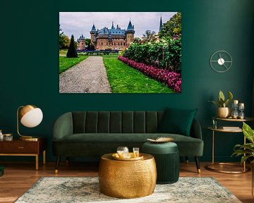 Schloss De Haar in voller Blüte von NatureFrameByExter